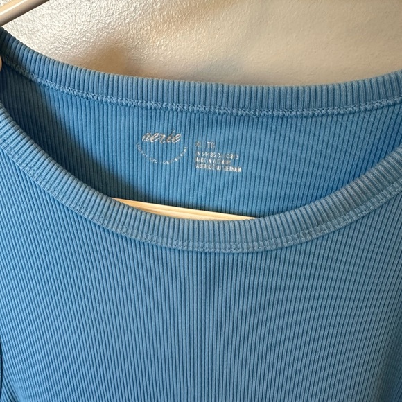 NWT Aerie Tank - Picture 4 of 4